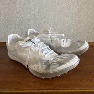 Under Armour 3027568-100 Shakedown Elite Breeze Track & Field Shoes Sz M 8.5 W10